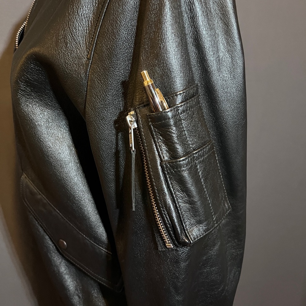 VINCE Men’s Leather Bomber Jacket In Black - Picture 12 of 16